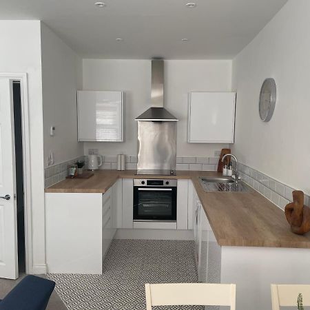 Apartment #1 - At 12 Story St 赫尔河畔京士顿 外观 照片
